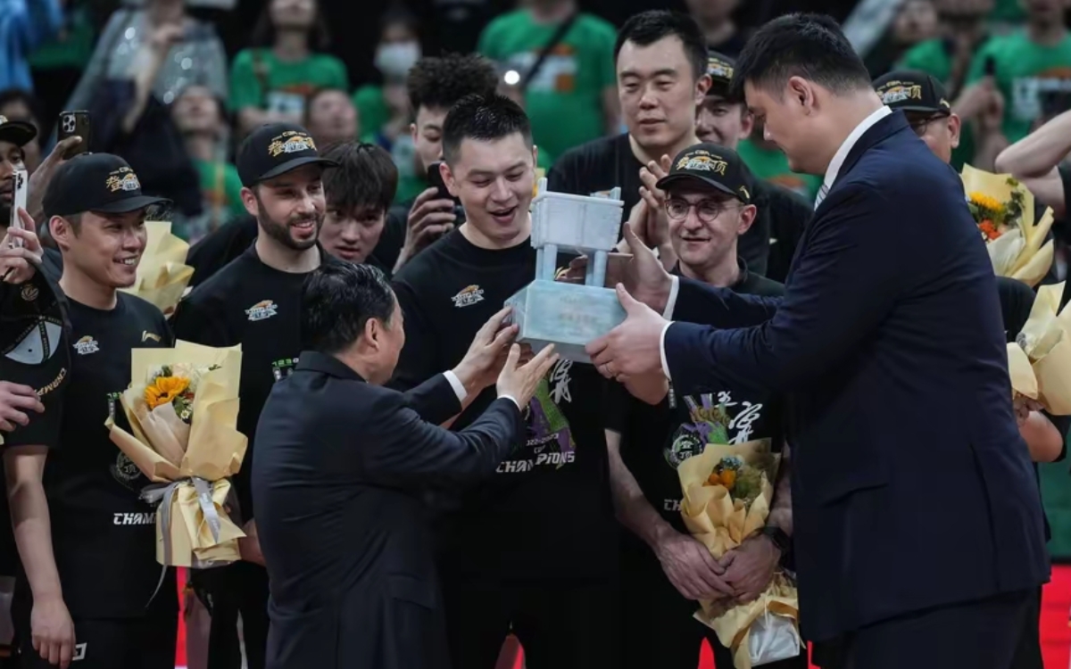 欧预赛紧急消息：塞尔维亚队遭受伤病困扰，战力削弱的简单介绍