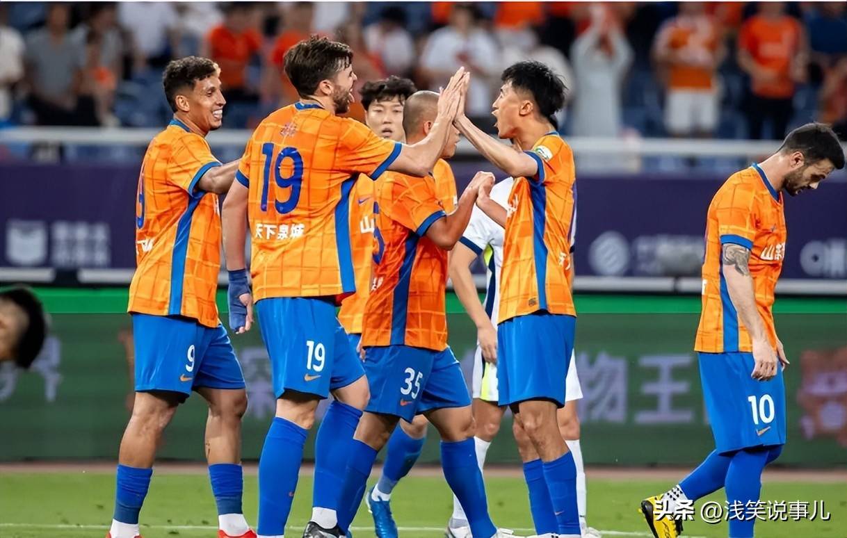 关于3-1，山东泰山终结2连败，泽卡双响，36岁邓卓翔率队2连胜终结的信息