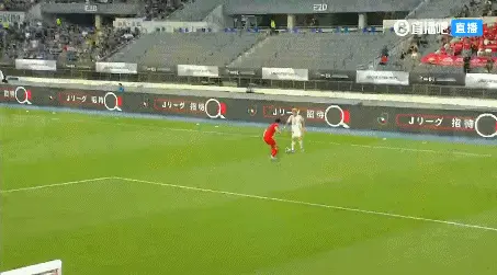 包含东亚杯-张玉宁失单刀国足0-2不敌日本遭两连败的词条