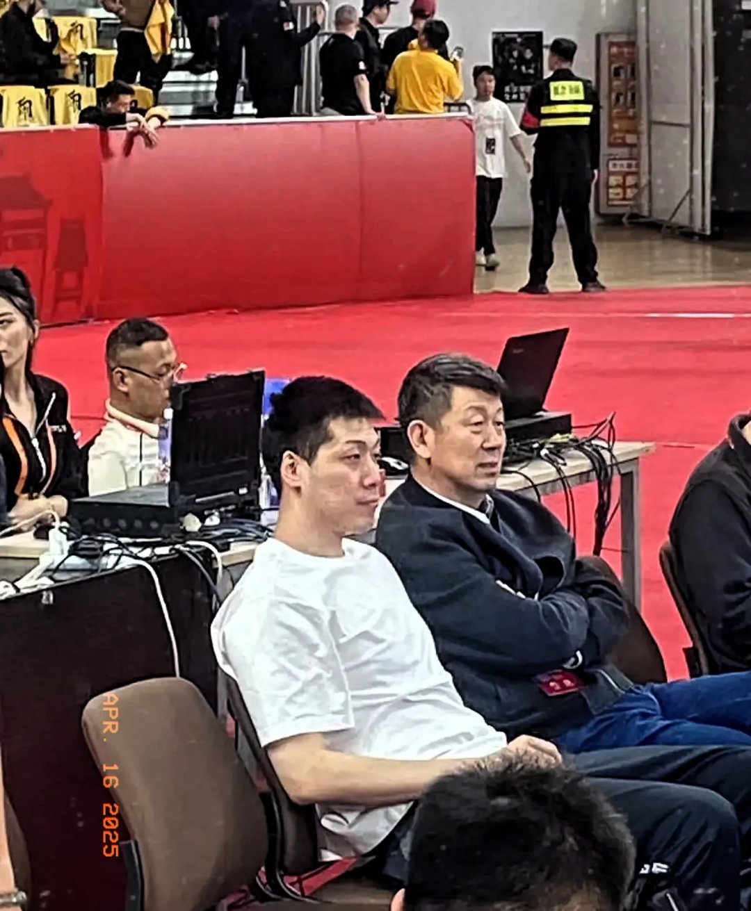 男篮这几年口碑造没了四面楚歌没有呼吸权