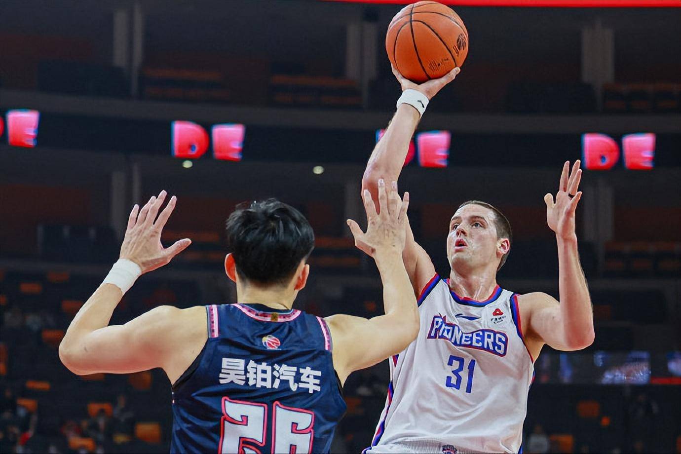 包含CBA俱乐部杯为球队提供更多球员培养经验的词条